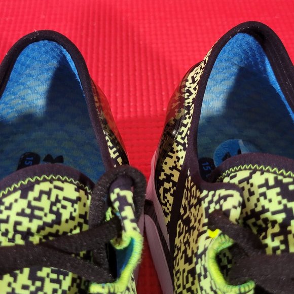Under Armour Black and Yellow Athletic Shoes